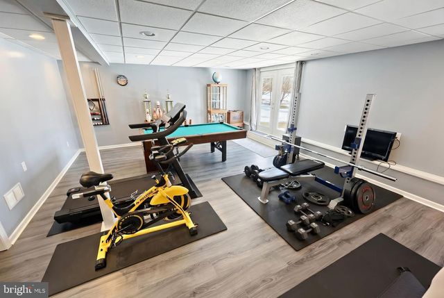 1975 SMITH STATION RD, Hanover, PA 17331