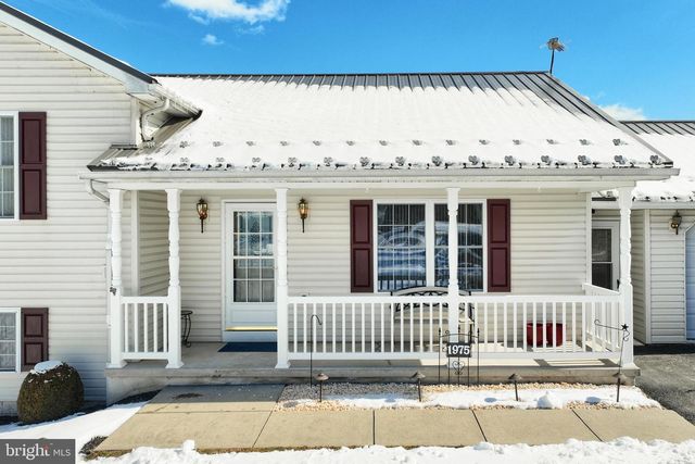 1975 SMITH STATION RD, Hanover, PA 17331