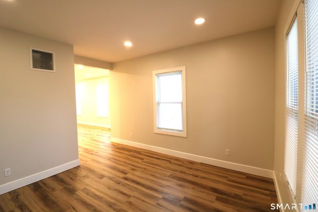 6 Mary Street, Shelton, CT 06484