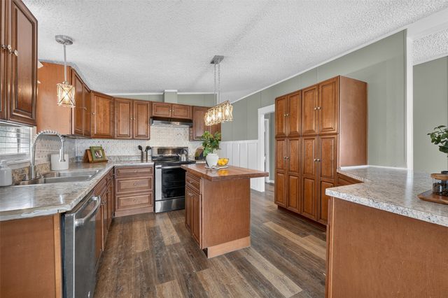 449 Big Salty Drive, Springtown, TX 76082