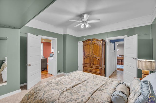 1216 SW College AVE, Topeka, KS 66604