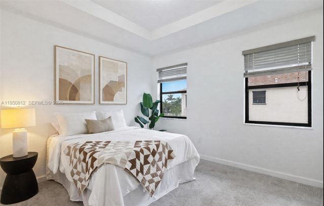 13071 SW 232nd Ln, Miami, FL 33170