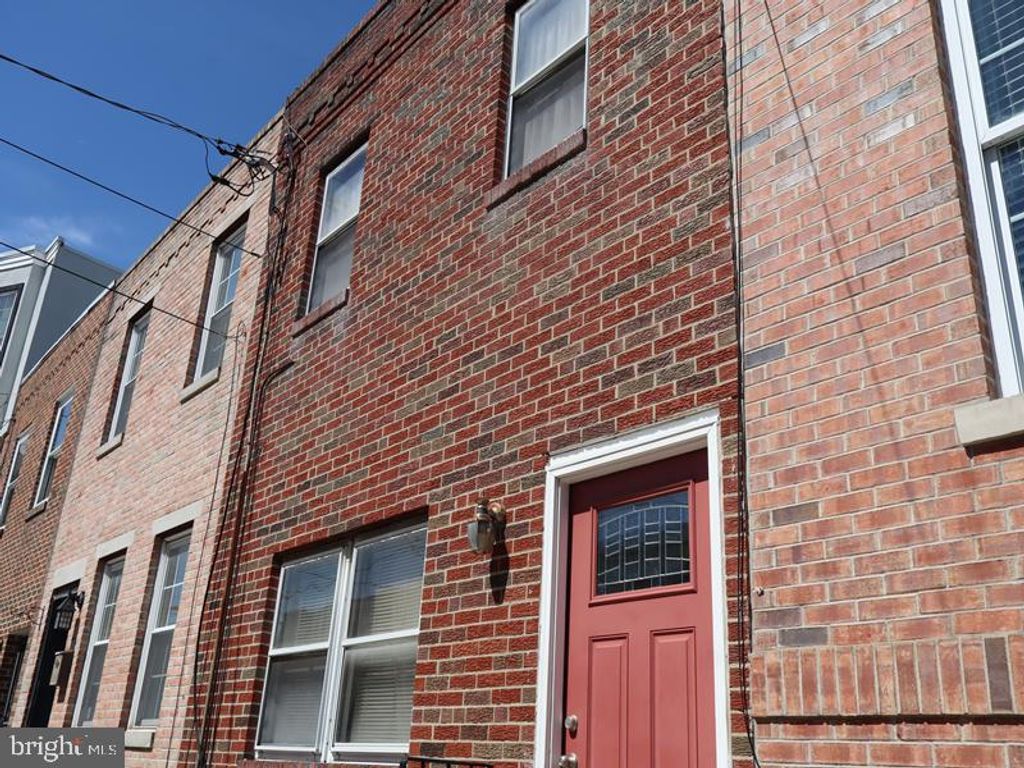 2011 CARPENTER ST, PHILADELPHIA, PA 19146 — photo 2
