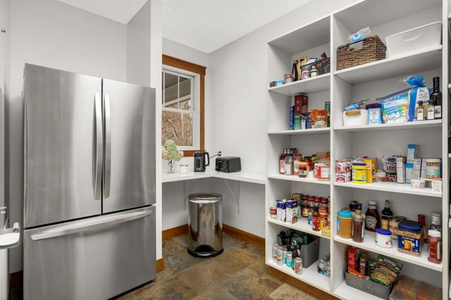 3248 Crestmoor Drive, Woodbury, MN 55125