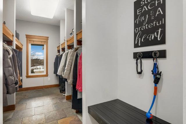 3248 Crestmoor Drive, Woodbury, MN 55125