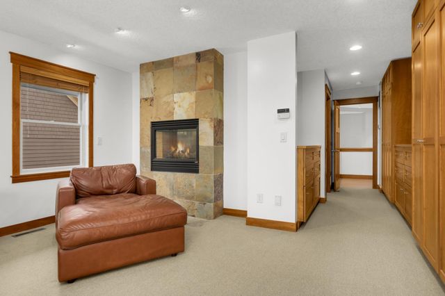 3248 Crestmoor Drive, Woodbury, MN 55125