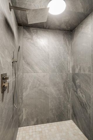 3248 Crestmoor Drive, Woodbury, MN 55125