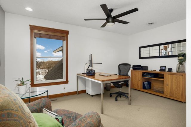 3248 Crestmoor Drive, Woodbury, MN 55125