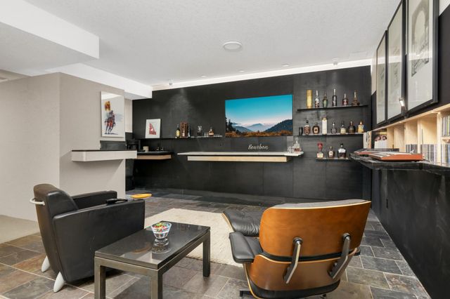 3248 Crestmoor Drive, Woodbury, MN 55125