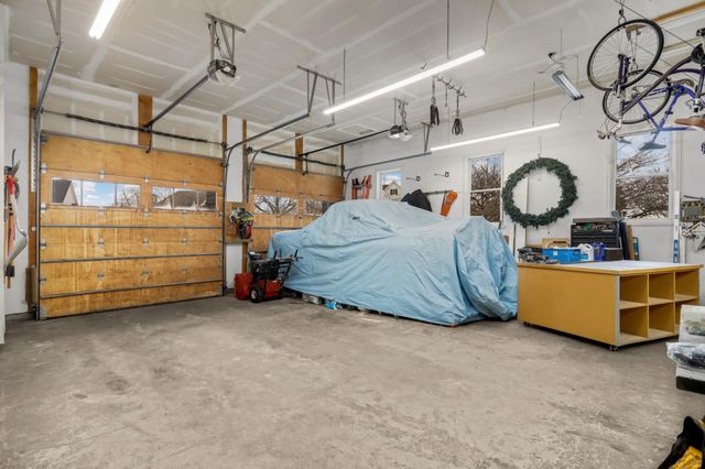 3248 Crestmoor Drive, Woodbury, MN 55125