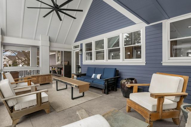 3248 Crestmoor Drive, Woodbury, MN 55125