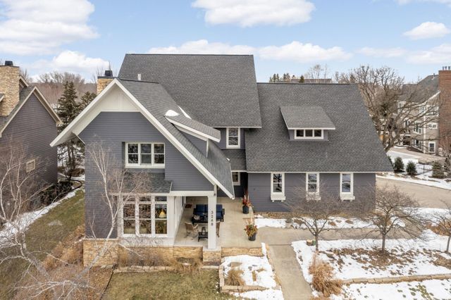 3248 Crestmoor Drive, Woodbury, MN 55125