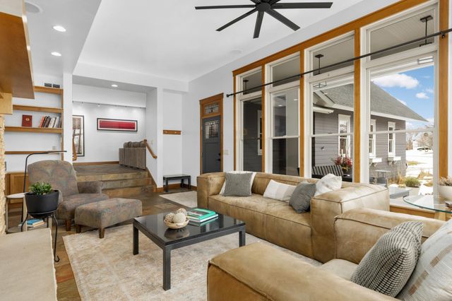 3248 Crestmoor Drive, Woodbury, MN 55125