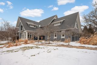 3248 Crestmoor Drive, Woodbury, MN 55125