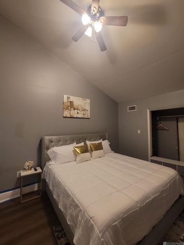 277 Chatsworth St, Baton Rouge, LA 70802