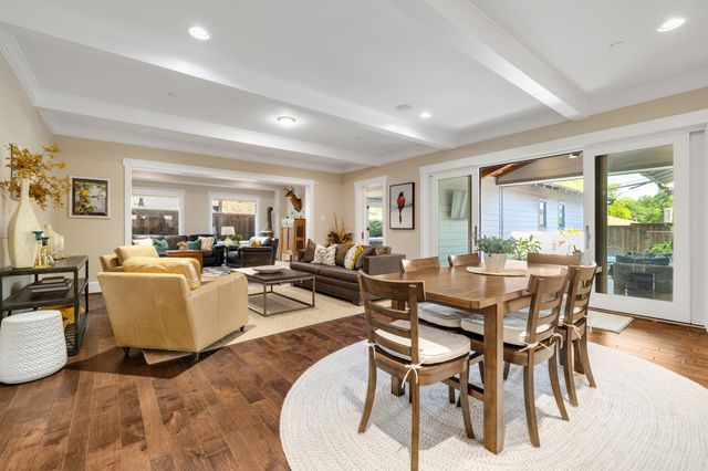 6842 Merrilee Lane, Dallas, TX 75214