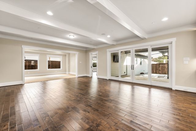 6842 Merrilee Lane, Dallas, TX 75214