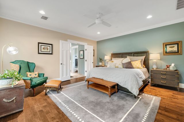 6842 Merrilee Lane, Dallas, TX 75214