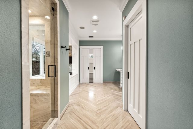 6842 Merrilee Lane, Dallas, TX 75214