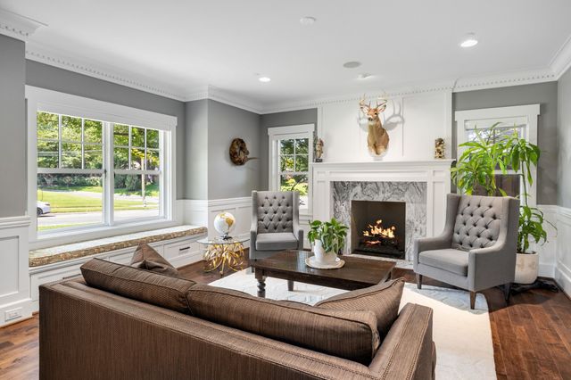 6842 Merrilee Lane, Dallas, TX 75214