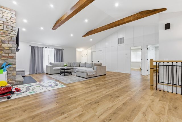 815 Schilling Drive, Dyer, IN 46311