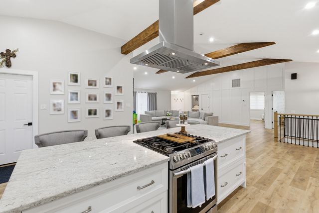 815 Schilling Drive, Dyer, IN 46311