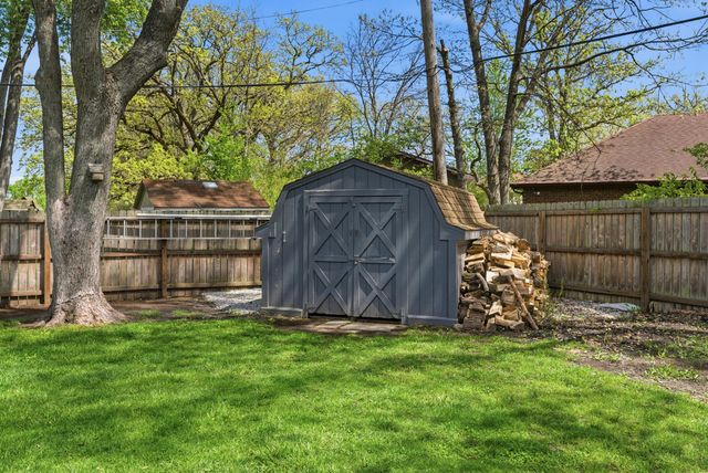 815 Schilling Drive, Dyer, IN 46311