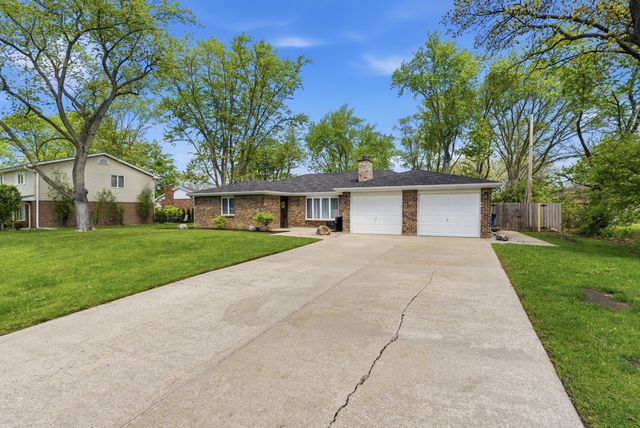815 Schilling Drive, Dyer, IN 46311