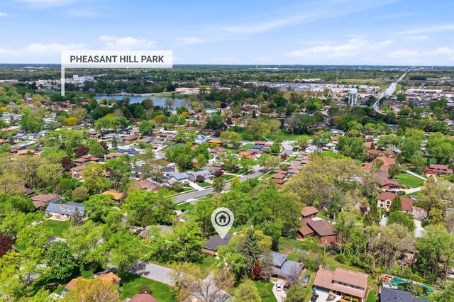 815 Schilling Drive, Dyer, IN 46311