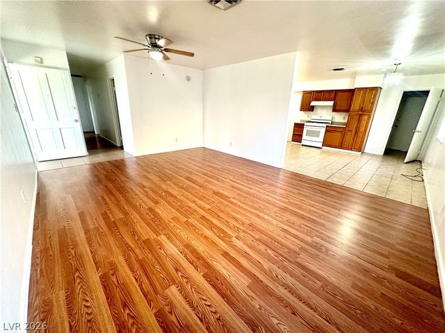 4694 Dennis Way, Las Vegas, NV 89121