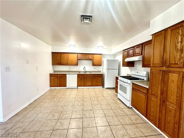 4694 Dennis Way, Las Vegas, NV 89121
