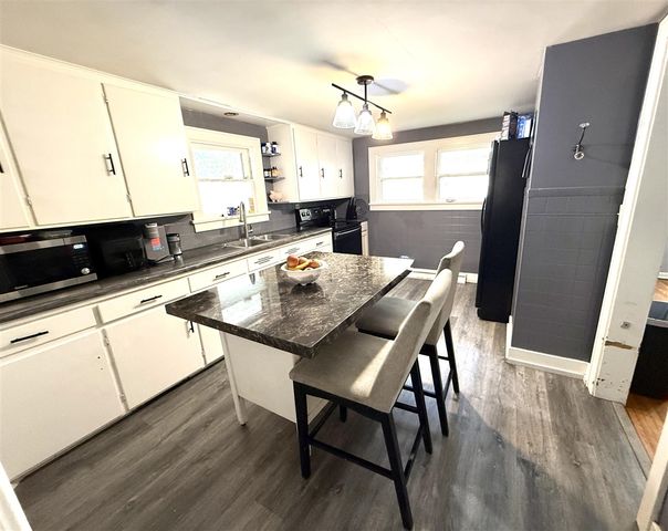 1017 Harrison Avenue, Saint Joseph, MI 49085