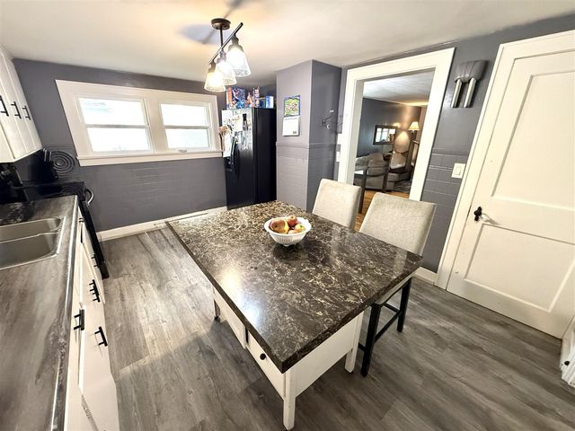 1017 Harrison Avenue, Saint Joseph, MI 49085