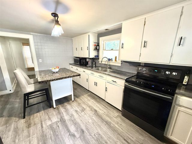 1017 Harrison Avenue, Saint Joseph, MI 49085