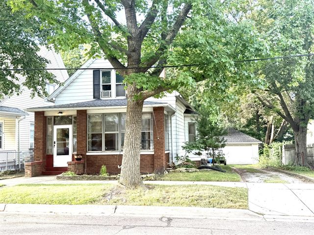 1017 Harrison Avenue, Saint Joseph, MI 49085
