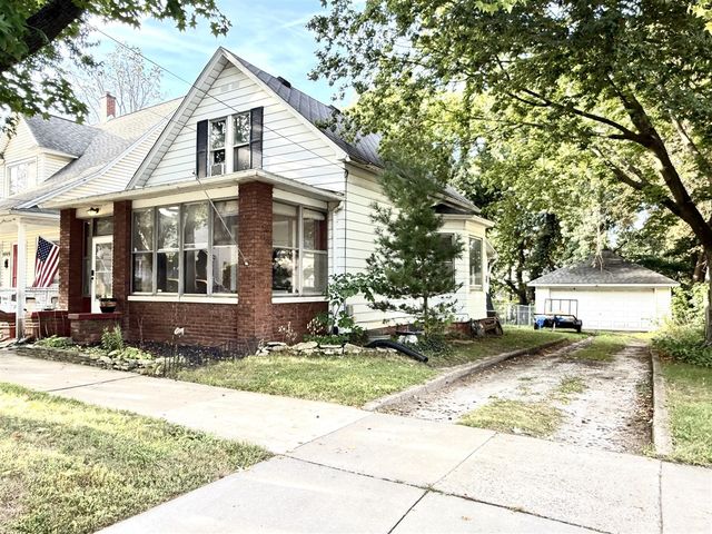 1017 Harrison Avenue, Saint Joseph, MI 49085