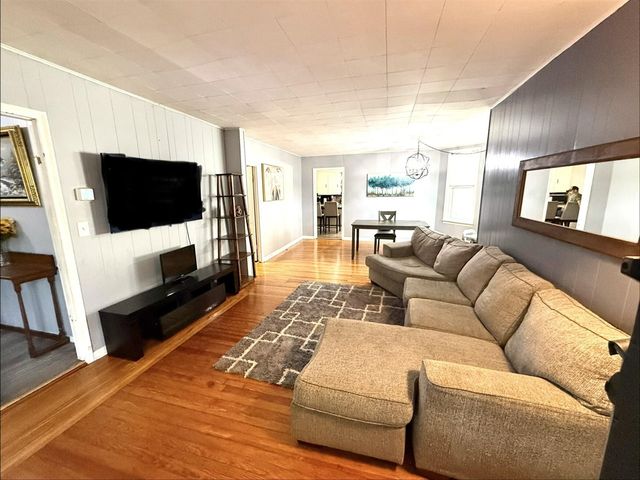1017 Harrison Avenue, Saint Joseph, MI 49085