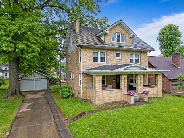 1328 Enslow Blvd, Huntington, WV 25701