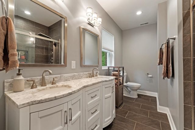 1328 Enslow Blvd, Huntington, WV 25701