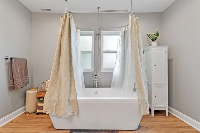 1328 Enslow Blvd, Huntington, WV 25701