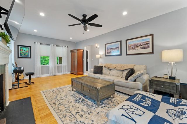 1328 Enslow Blvd, Huntington, WV 25701