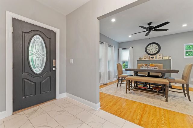 1328 Enslow Blvd, Huntington, WV 25701