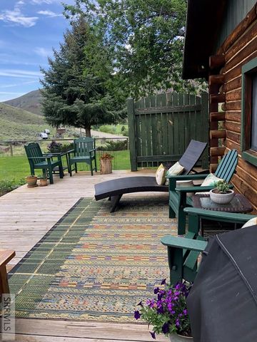 1874 S Hwy 93, Salmon, ID 83467