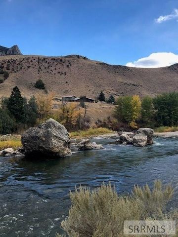 1874 S Hwy 93, Salmon, ID 83467