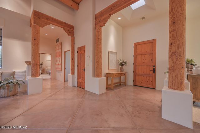 9832 N La Reserve Place, Tucson, AZ 85737