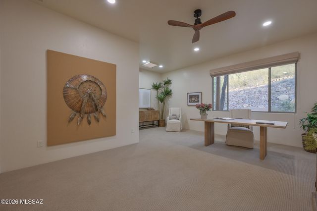 9832 N La Reserve Place, Tucson, AZ 85737