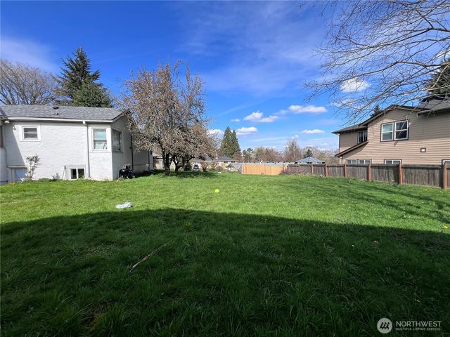 13404 Military Road S, Tukwila, WA 98168