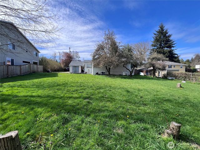 13404 Military Road S, Tukwila, WA 98168