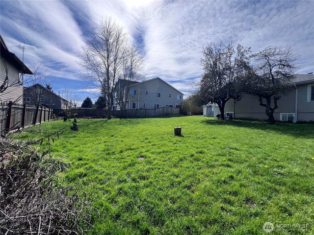 13404 Military Road S, Tukwila, WA 98168