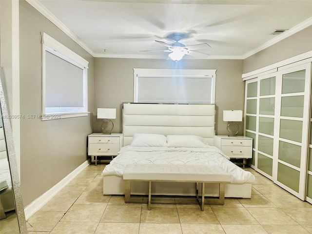 7021 Scott St., Hollywood, FL 33024